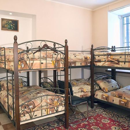 Niko Hostel Lviv Rum bild