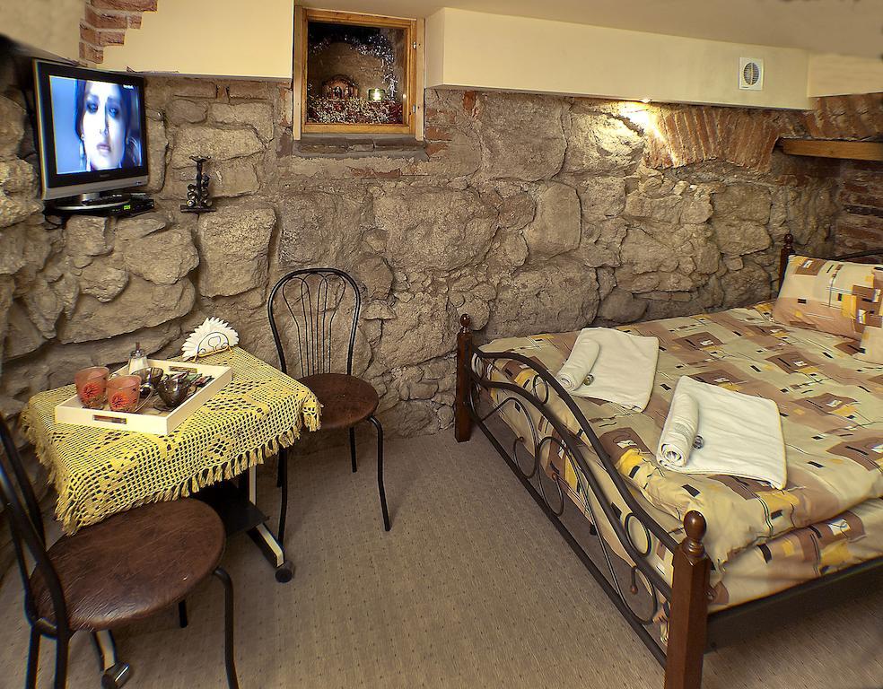 Niko Hostel Lviv Rum bild