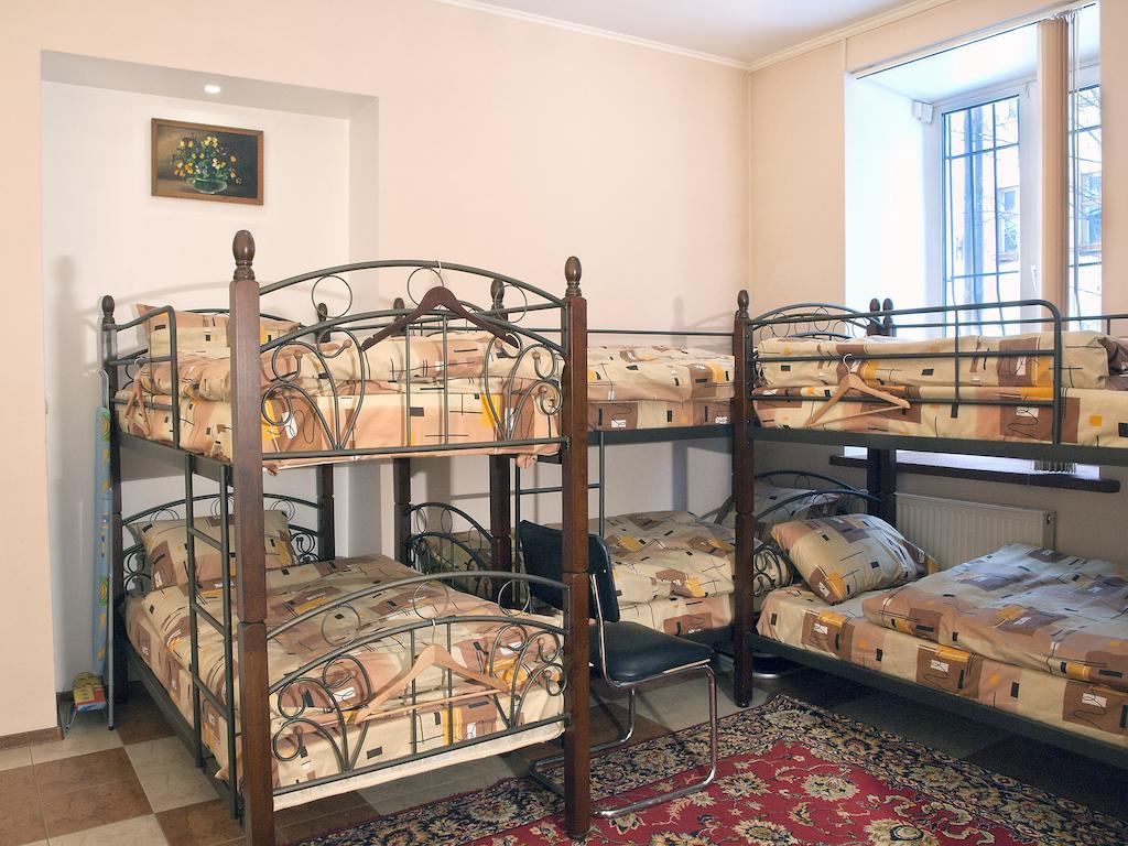 Niko Hostel Lviv Rum bild
