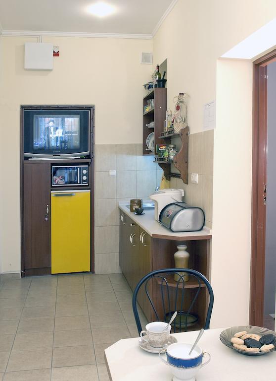 Niko Hostel Lviv Rum bild