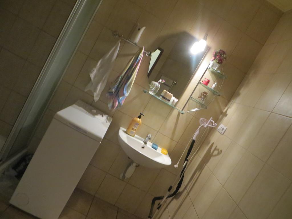Niko Hostel Lviv Exteriör bild